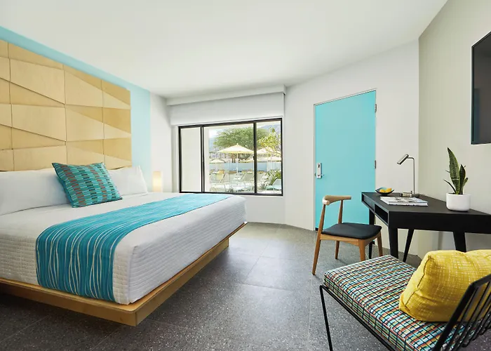Twin Palms Resort - A Gay Men'S Resort